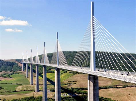 Le Viaduc de Millau : construction, hauteur, tarifs, visiter viaduc Millau