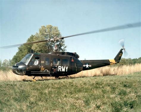 Bell UH-1 Iroquois | Vietnam War | FANDOM powered by Wikia