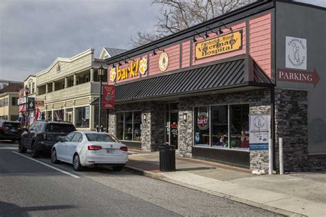 usa maryland catonsville street outdoor clarksville Veterinary Hospital ...