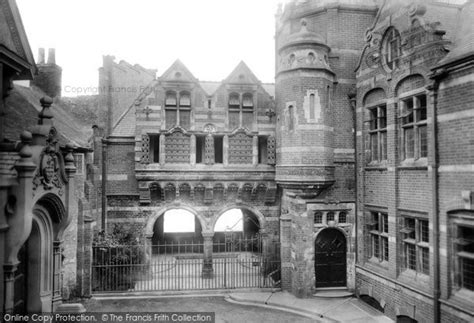 Photo of Lyme Regis, Museum 1907 - Francis Frith