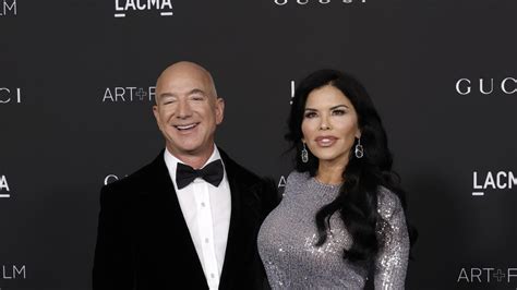 Jeff Bezos joins Mark Zuckerberg with Hawaii mansion | The Cairns Post