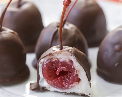 Chocolate Covered Cherries {Easy + Decadent} | Lil' Luna