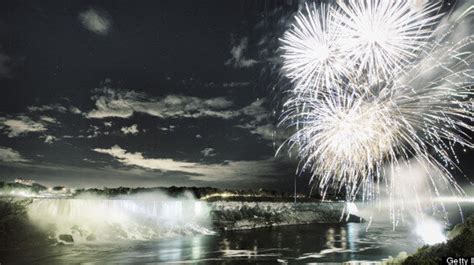 Victoria Day Fireworks 2013: Best Places To Watch In Canada (PHOTOS ...