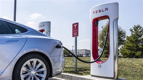 Tesla ends free Supercharger access referrals for all customers