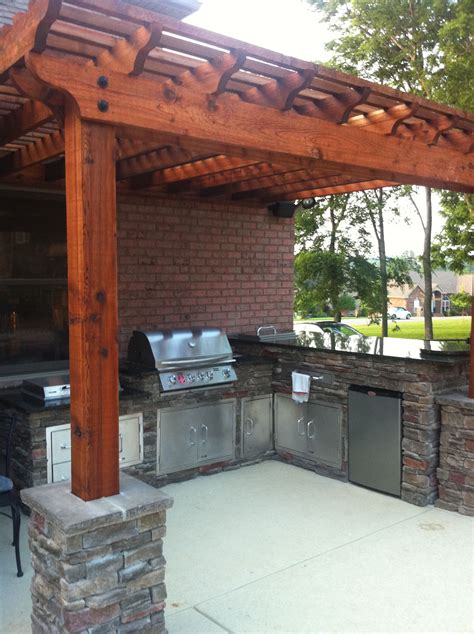 LJ Elliot Built an Amazing Outdoor Kitchen with BBQ Coach Frame Kits ...