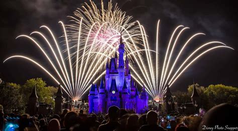 Walt Disney World's Magic Kingdom Fireworks to Broadcast Live on New ...