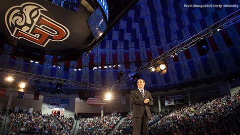 Sen. Ted Cruz Announces 2016 Bid, Rallies Students at Liberty ...