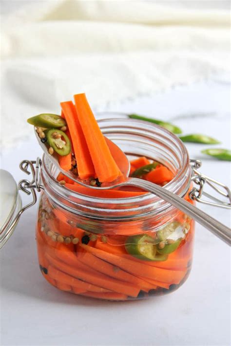 Quick Pickled Carrots Recipe - Ministry of Curry