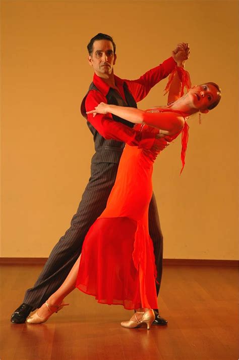 Tango Dresses - Guide to Tango Clothing and Fashion