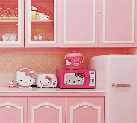 10 Adorable Hello Kitty Kitchen Ideas | Housetodecor.com