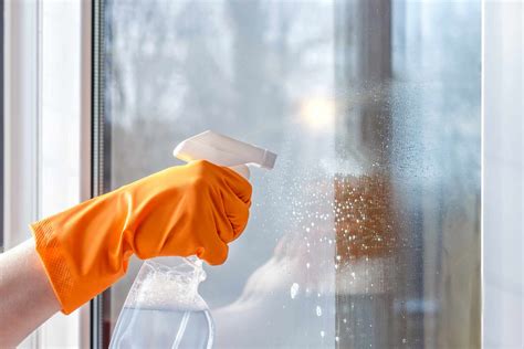 The Best Methods For Cleaning Glass