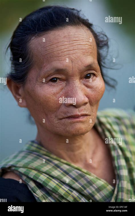 Chakma bangladesh hi-res stock photography and images - Alamy