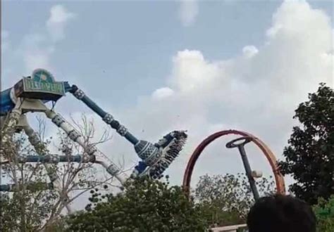 Amusement park ride – Telegraph