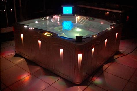 Chine Jacuzzi SPA/Jacuzzi / Spa Piscine avec TV (Elegance). – Acheter ...