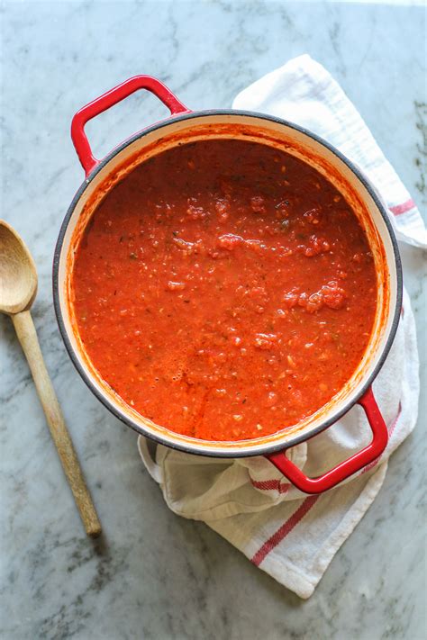 quick and easy homemade tomato sauce - Girl on the Range