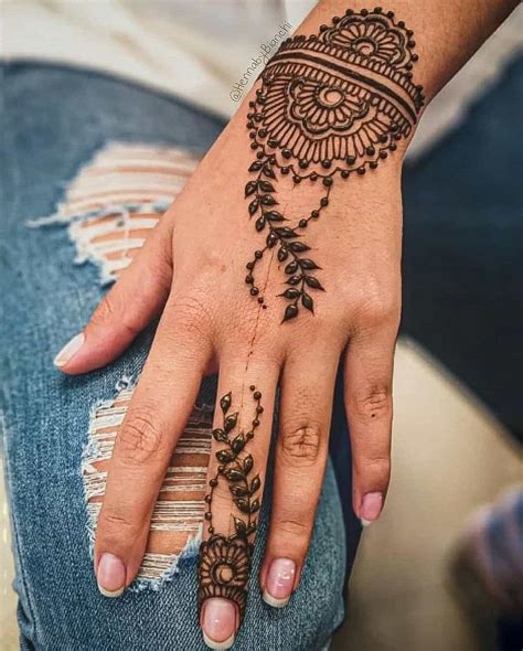 50+ Henna Tattoo Ideas - Beautiful Inspirations