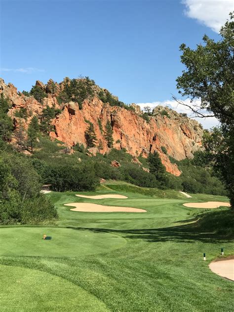 Taking a stroll through the beautiful Perry Park | ColoradoGolfBlog