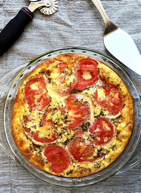 Tomato and Basil Quiche | Quiche recipes, Quiche, Savoury food