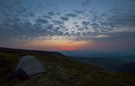 Wild Camping in the Peak District | Gear, Tips + Where to Camp?