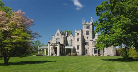 A visit to historic Lyndhurst Mansion - CBS News