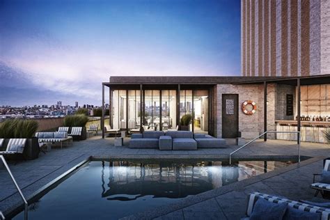 The 5 Best Rooftop Pools in Chicago | UrbanMatter