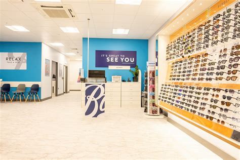 Newry.ie - New Boots Opticians opens in Newry