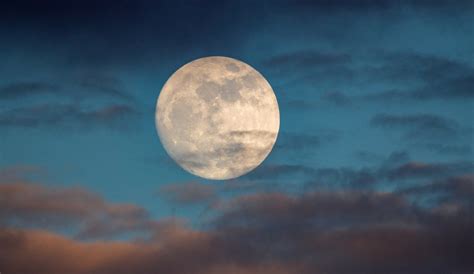 Luna llena 2021: Ya casi llega la "Luna Lobo"; qué significa, cuándo y ...