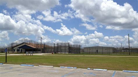 Inmate climbs roof of building at Okeechobee Correctional Institution