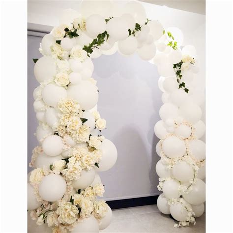 Wedding arch | Wedding balloons, Balloon arch wedding, Wedding arch