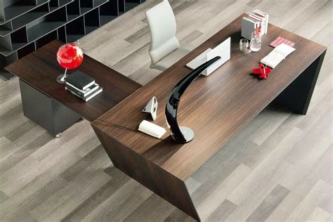 Modern Home Office Desk Buying Guide: 5 Things to Consider