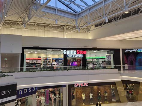 Mall of America Store : r/GameStop