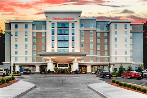 Hampton Inn & Suites by Hilton Atlanta Perimeter Dunwoody, 4565 Ashford ...