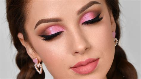 PINK Smokey Eye Makeup Tutorial | Pink smokey eye, Smokey eye makeup ...