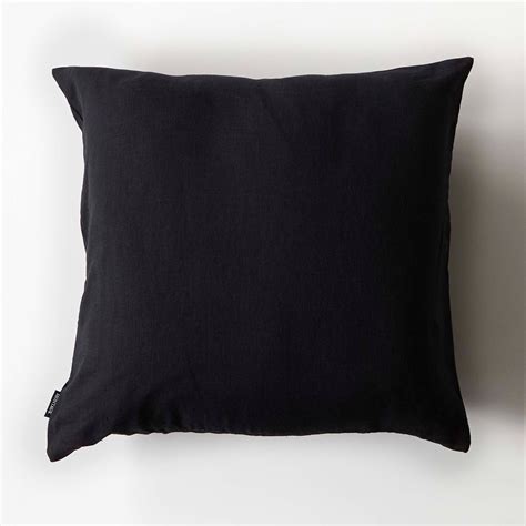 Black Cushion – Montauk