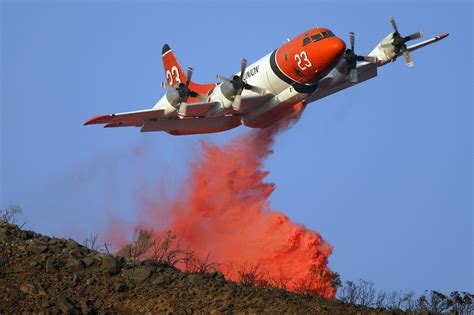 Firefighting planes battle wildfires and old age | KPLU News for ...