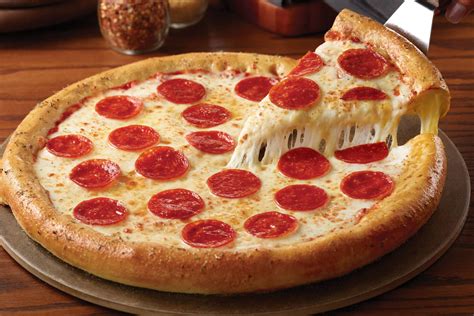 Chuck E. Cheese’s from America’s 35 Favorite Pizza Chains 2017 - The ...