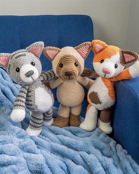 Minimal Sewing Amigurumi Patterns - Jess Huff