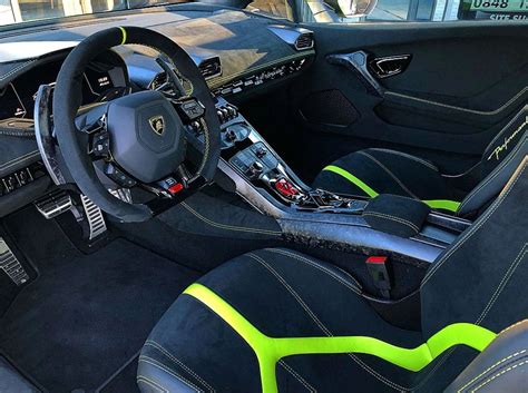 Interior of the Lamborghini Huracan Performante painted in Verde ...