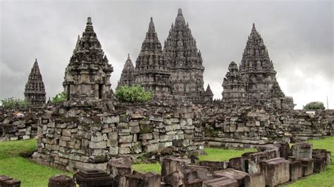 Oldest Temple In India: Mundeshwari Devi Temple | Borobudur temple ...