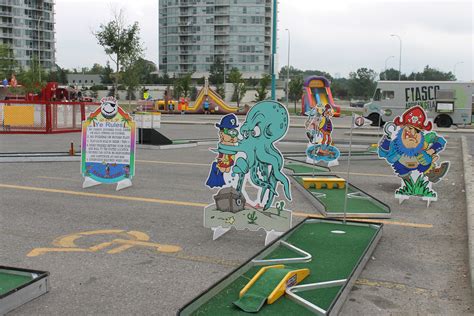 AAA Mini Golf Course (Theme Options Available) | Carnivals for Kids at ...