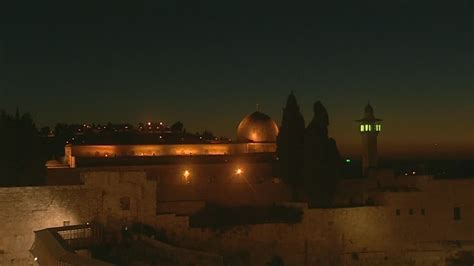 Al Aqsa by Night – Masjid al Aqsa