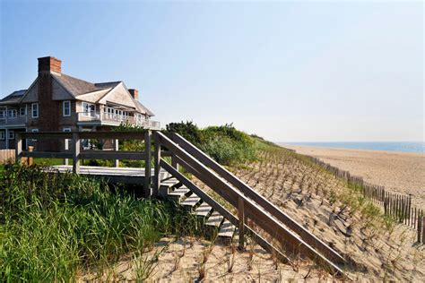 Shoring Up Hamptons Beaches, and Prices, Too - The New York Times