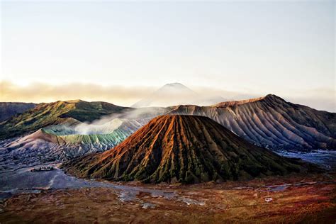 Pemandangan Alam Gunung Bromo - Blacki Gambar