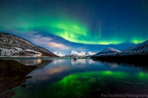 Northern Lights over the Fjords near Tromso, Norway [2048x1365] [OC ...