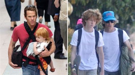 Julia Roberts, Danny Moder Son Phinnaeus: Photos Growing Up | Closer Weekly