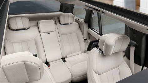 2023 Range Rover Interior and Cargo Space