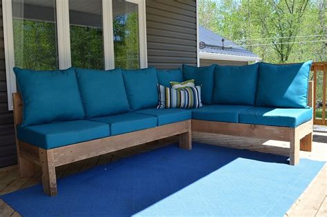 How to build a DIY outdoor sectional couch • The Vanderveen House