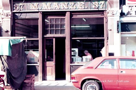 Bermondsey 1978 ~ Manze's, Tower Bridge Road | Tower bridge, London ...