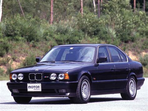 【BMW Mの系譜④】M5（E34）は高性能、高品質なスポーツセダンという個性を確立した - Webモーターマガジン