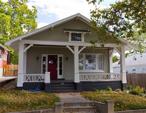 White and Grey Bungalow | Bungalow exterior, Bungalow homes, House ...